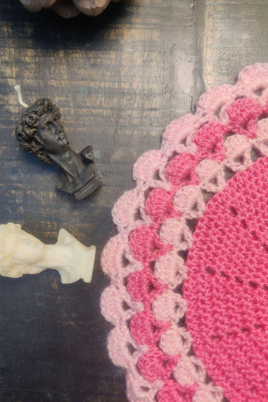 Sass Obsessed Pink and White Crochet Table Mat 1